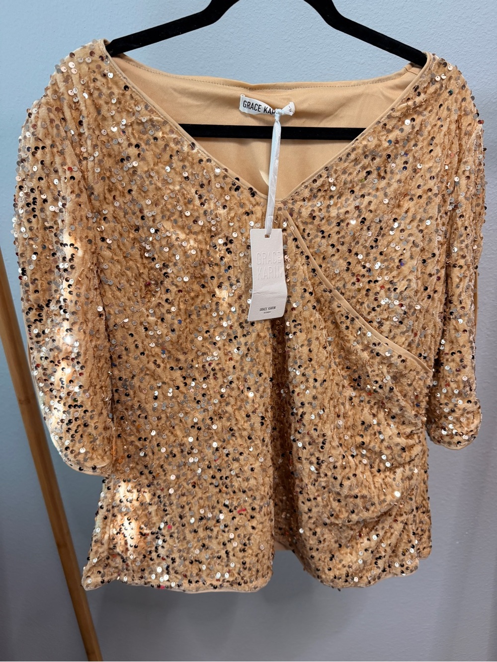Grace Karin Champagne Sequin V-Neck Top